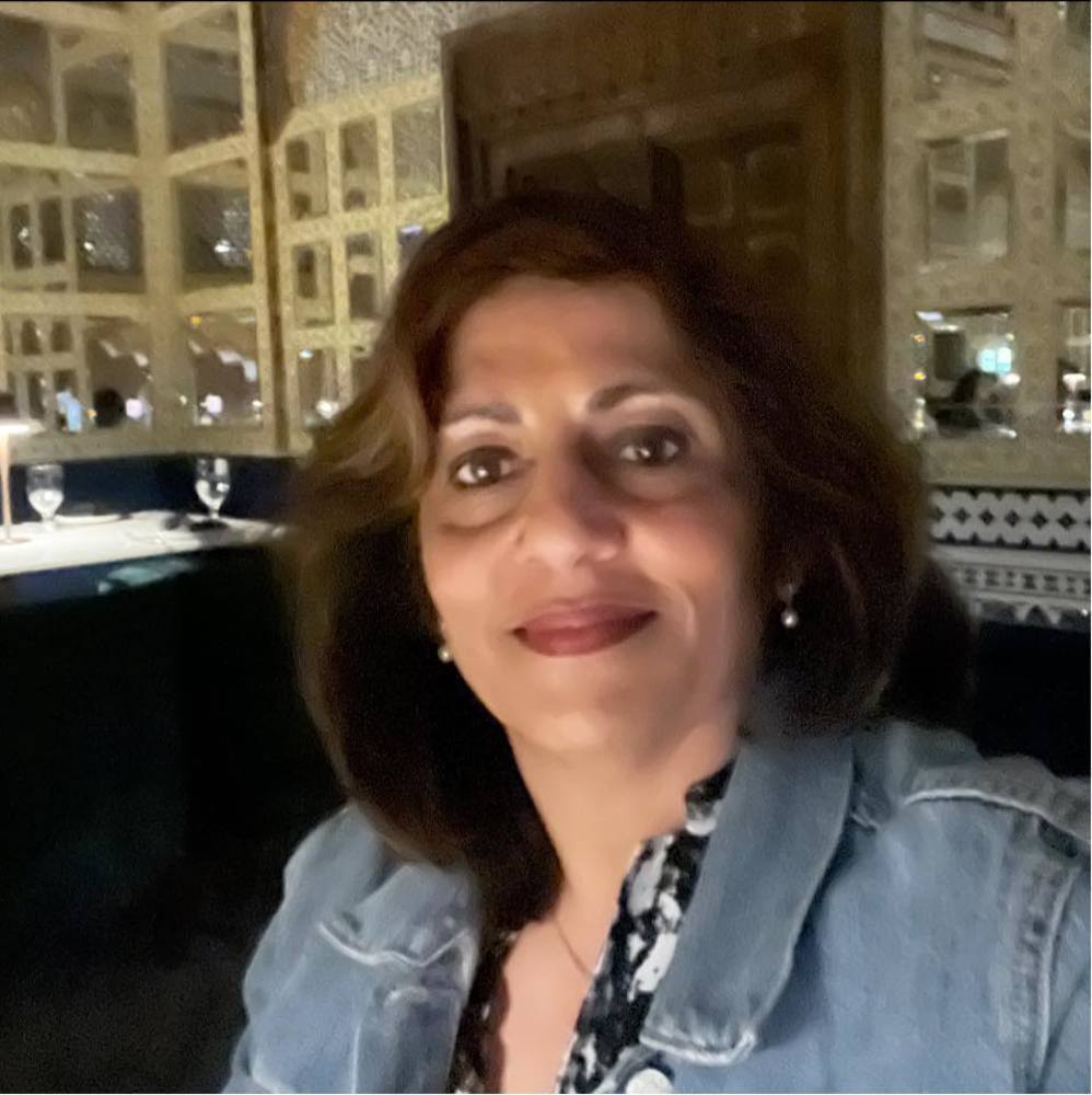 Meet your Posher, Yasmin
